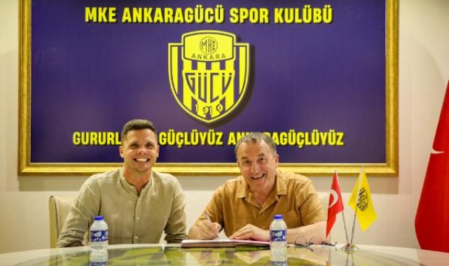 Ankaragücü, Rafal Gikiewicz ile sözleşme imzaladı