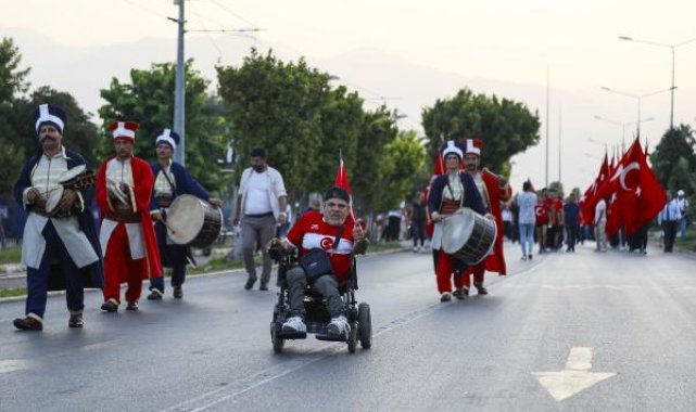 Antalya'da 40 derece sıcakta anma yürüyüşü