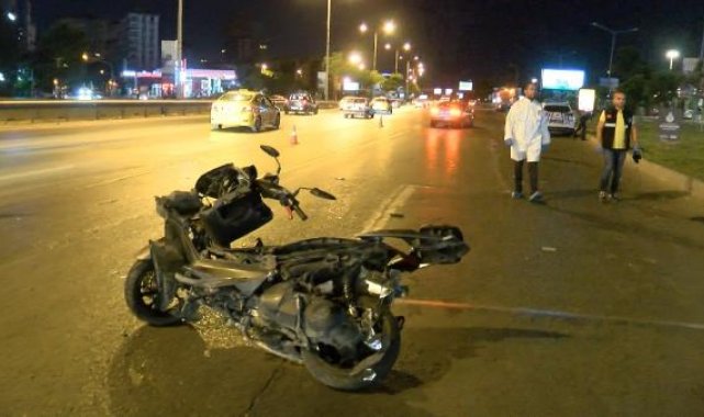 Ataşehir D-100 Karayolu'nda otomobilin çarptığı motosikletli hayatını kaybetti