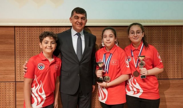 Ay-Yıldızlı sporcular unvan hedefinde