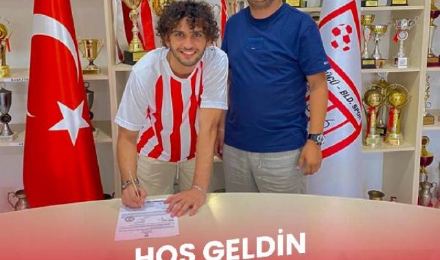 Ayvalıkgücü'ne genç forvet