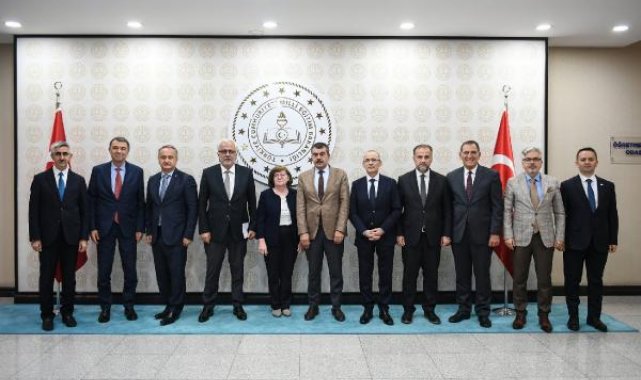 Bakan Tekin, Cumhurbaşkanlığı Eğitim ve Öğretim Politikaları Kurulu üyeleri ile bir araya geldi