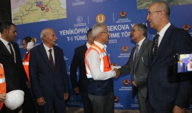 Bakan Uraloğlu: Deprem bölgesinde sıkıntıları gidermede önemli bir aşamaya geldik - Yeniden