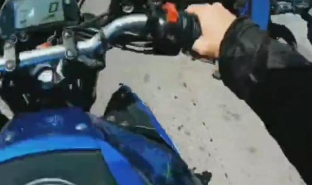 Bakan Yerlikaya'dan, motosikletli gence nasihat veren polise teşekkür