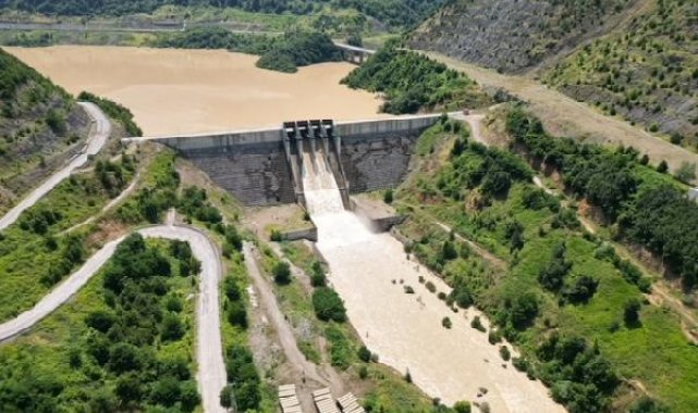 Bartın'da Kirazlıköprü Barajı'ndan kontrollü su bırakılıyor