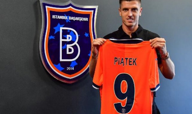Başakşehir, Krzysztof Piatek'i kadrosuna kattı