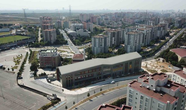 Başakşehir'in en büyük kültür ve yaşam merkezi kapılarını açıyor