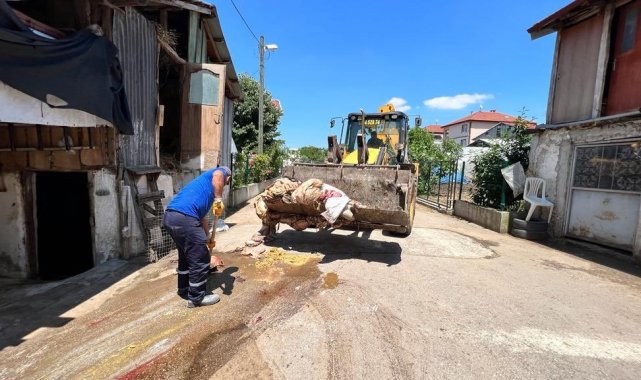 Başiskele'de kurban atıkları anında toplandı