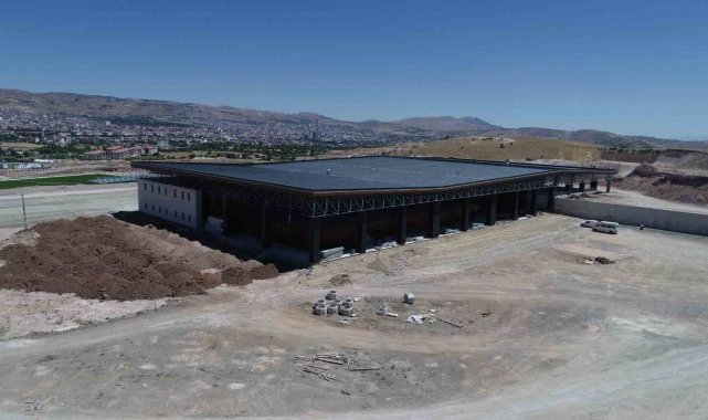 Başkan Şerifoğulları, "Elazığ'ımızı geleceğe hazırlamaya devam ediyoruz"