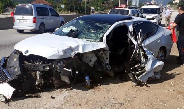 Bayram tatili dönüşü kaza; aynı aileden 3'ü çocuk 5 yaralı