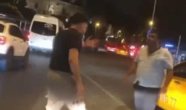 Beşiktaş'ta taksicilerin kavgası kamerada
