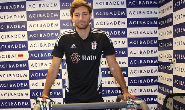 Beşiktaşlı futbolcu Emrecan kazanın ardından darbedildi; hastanede tedavi altına alındı