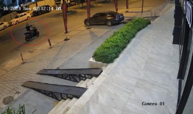 Beylikdüzü'nde bir gece arayla iki oto galeriyi kurşunladılar
