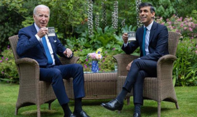Biden, İngiltere'de Sunak ile görüştü