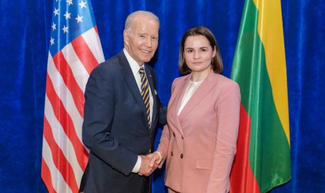 Biden, Vilnius'ta Belarus muhalefet lideriyle görüştü