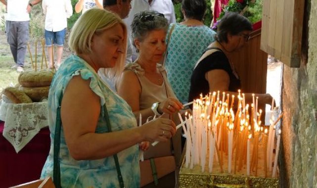 Bozcaada'da Aya Paraskevi Günü ayini yapıldı