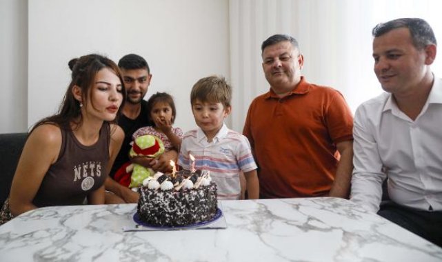 Bozkaya ailesi, 4 aydır yaşadıkları sokaktan kurtulup eve yerleşti