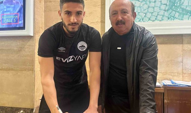 Bucaspor 1928 ile yollarını ayıran Hasan Çelik, Aliağa FK'ya transfer oldu