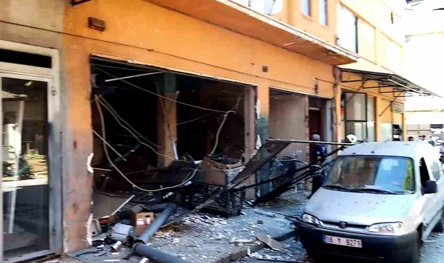 Bursa'da fabrikada patlama...Patlama sonrası sıcak görüntüler: 2 yaralı