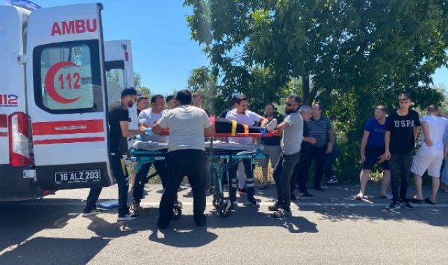 Bursa'da TIR, motosiklete çarptı: 2 ağır yaralı