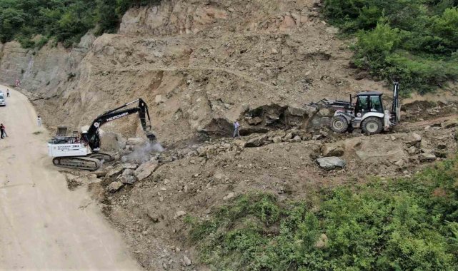 Büyükşehir'den heyelana karşı tahkimat