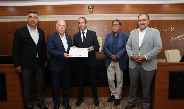 Büyükşehirde sertifikalar dağıtıldı