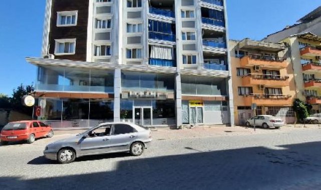 Çalıştığı pizza dükkanına ateş açtı: 1 ölü, 1 yaralı