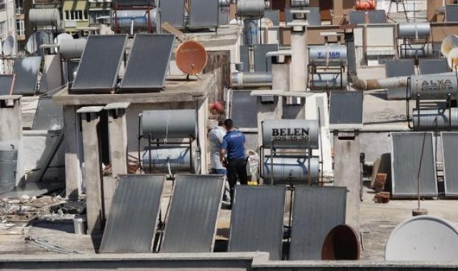 Çatıda 10 gün önce öldüğü belirlenen erkeğe ait ceset bulundu