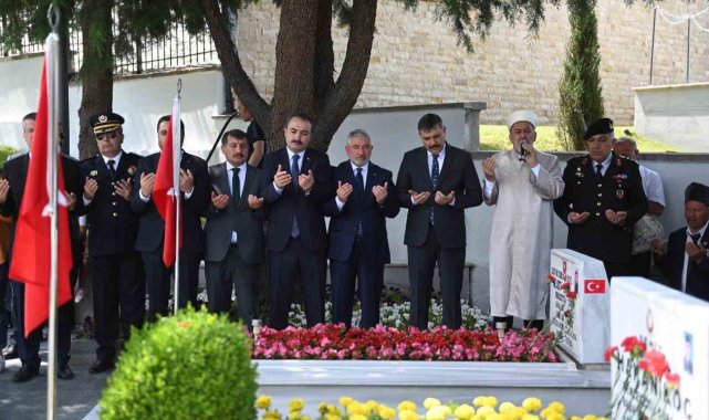 Çorum protokolünden şehitlik ziyareti