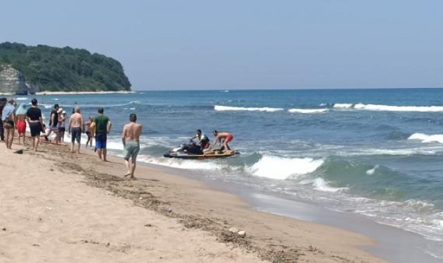 Denizde kayboldu cankurtaranlar buldu; jet ski ile karaya çıkarıldı, hastanede öldü