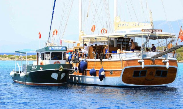 Denizlerden 9 günde 250 bin litre pis su toplandı