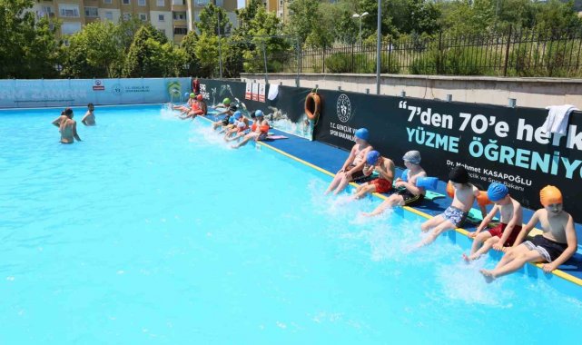 Derince'de yüzme bilmeyen kalmayacak