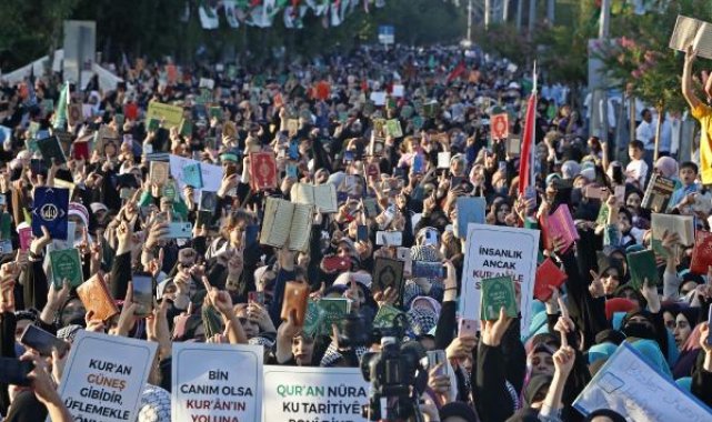 Diyarbakır'da 'Kur'an'a Saygı' mitingi