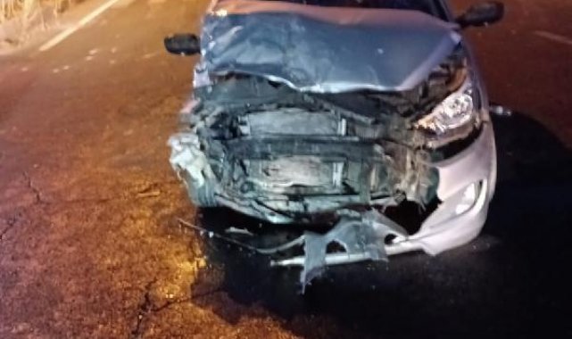 Diyarbakır'da cezaevi servis minibüsü ile otomobil çarpıştı: 12 yaralı