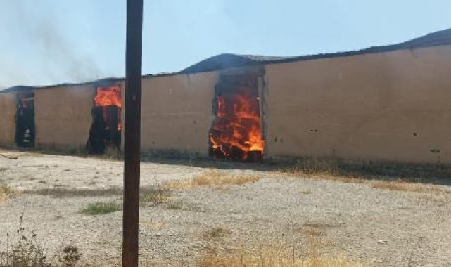Diyarbakır'da çırçır fabrikasının deposu yandı; 110 milyon TL'lik 1000 ton pamuk kül oldu