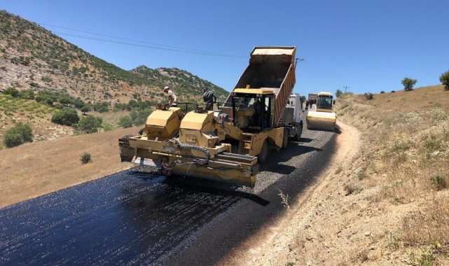 Diyarbakır'da kırsal mahallelere güvenli ve konforlu yol yapılıyor