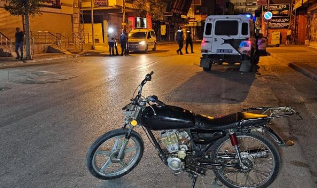 Dur ihtarından kaçan motosikletli şüpheliler 15 kilometrelik takip sonucu yakalandı