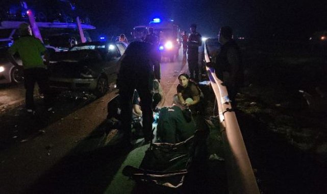 Düzce'de, Anadolu Otoyolu'nda zincirleme kaza: 14 yaralı