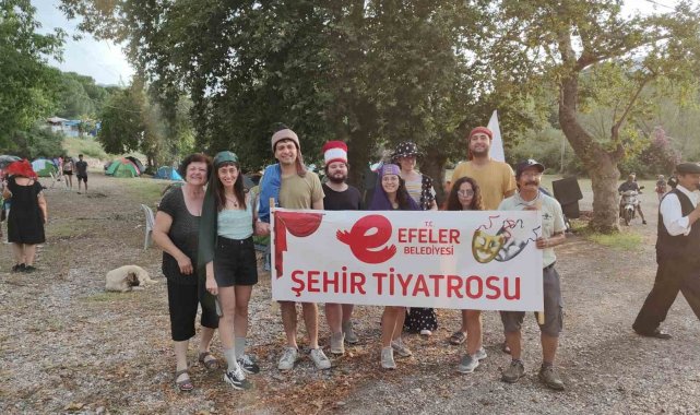 EBŞT Uluslararsı şenliğe renk kattı
