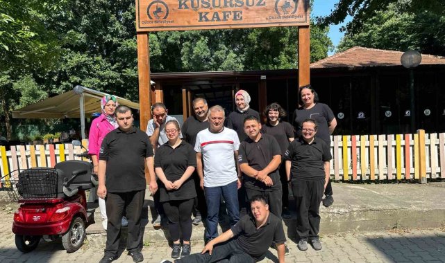 Ersin Yazıcı'dan kusursuz kafeye ziyaret