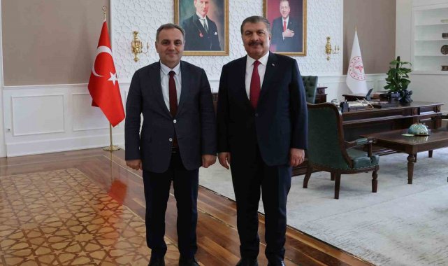 ERÜ Rektörü Prof. Dr. Altun, Sağlık Bakanı Dr. Koca'yı ziyaret etti