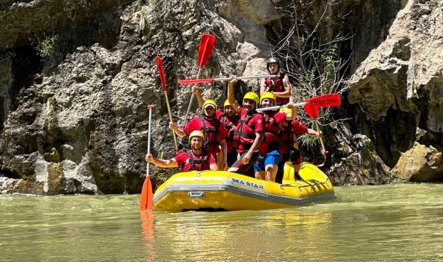 Erzincan MEB AKUB rafting etkinliği ile gelişimine devam ediyor