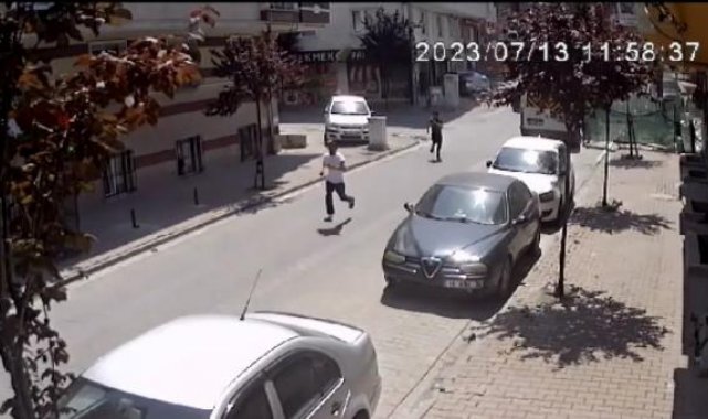 Esenyurt'ta dayısının kiraladığı aracı alan ehliyetsiz sürücü fırına girdi