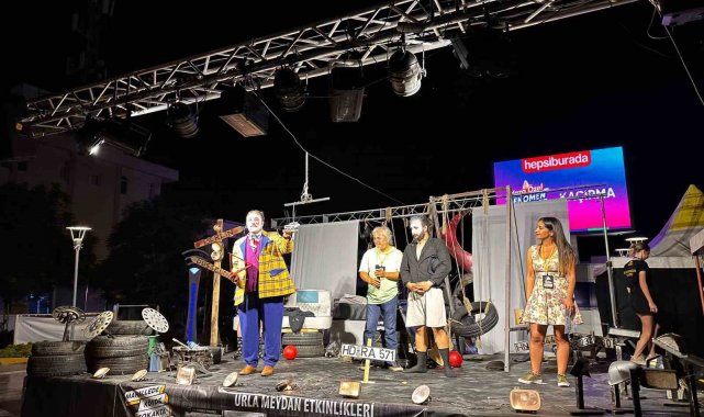 Eskişehir ekibi 'Urla Toprak Sahne Tiyatro Festivali'nde izleyenleri coşturdu