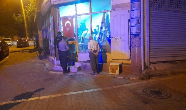 Eyüpsultan'da silahlı kavga: Mermiler ev, iş yeri ve otomobile isabet etti