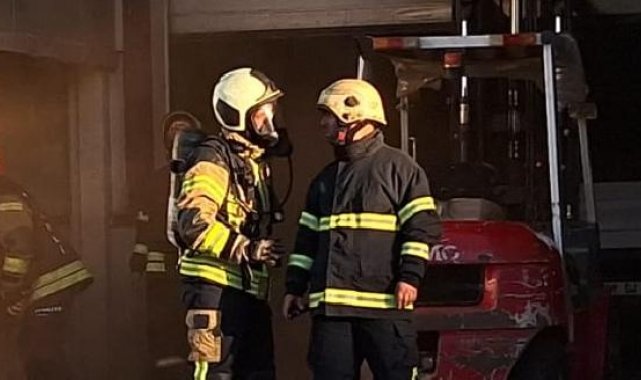 Fabrikanın jeneratöründe çıkan yangın korkuttu