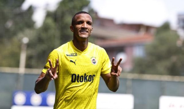 Fenerbahçe'de yeni transfer Becao ilk antrenmanına çıktı