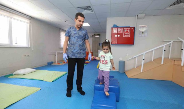 Gaziantep'te engelli vatandaşlara evde fizik tedavi hizmeti