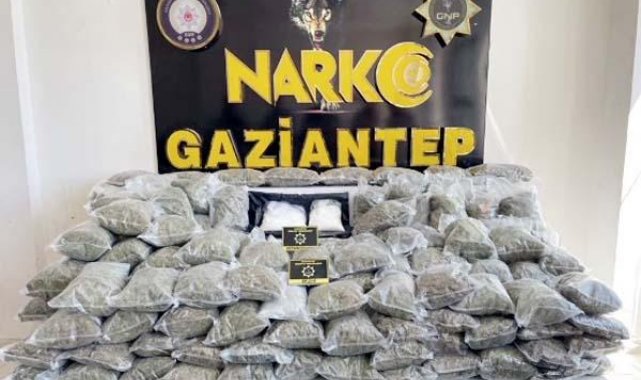 Gaziantep'te evde 82 kilo uyuşturucu ele geçirildi