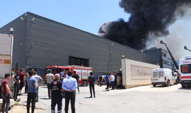 Gaziantep'te fabrika yangını; 10 kişi dumandan etkilendi